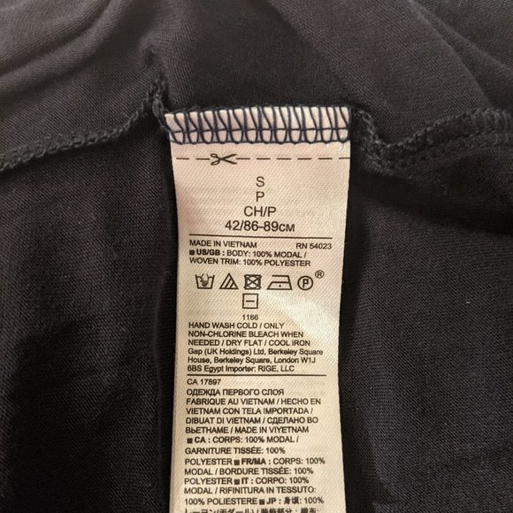 Banana Republic T-Shirt With Lampshade Ruffles - Picture 4 of 4